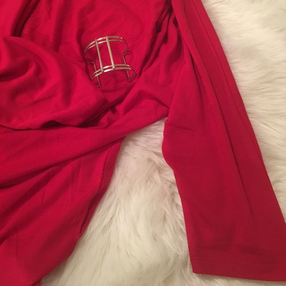 Red drape top - Picture 3 of 6